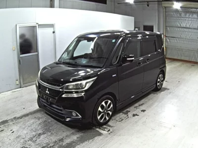 Mitsubishi DELICA D2