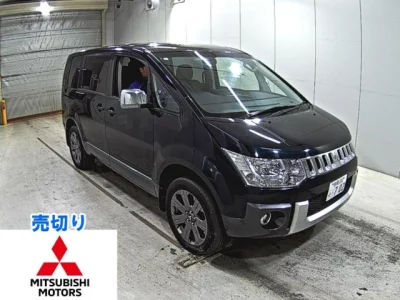 Mitsubishi DELICA D5  с аукциона в Японии
