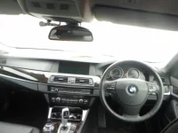 BMW 5-Series лот № 7105 оценка 4  с аукциона в Японии 2