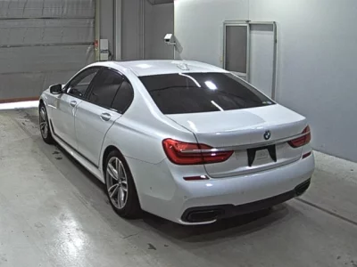 BMW 7-Series  с аукциона в Японии