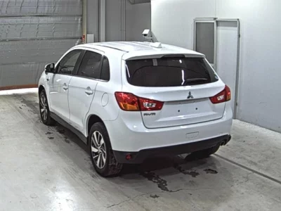 Mitsubishi RVR