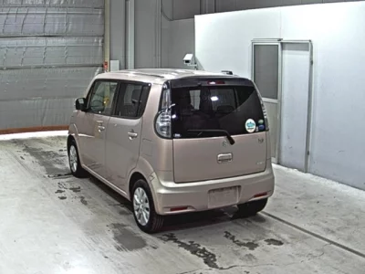 Suzuki MRWAGON