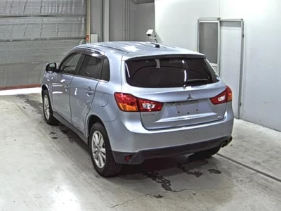 Mitsubishi RVR