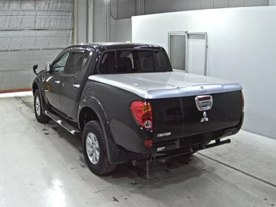 Mitsubishi TRITON