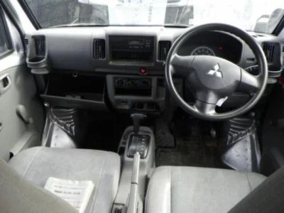 Mitsubishi MINICAB VAN