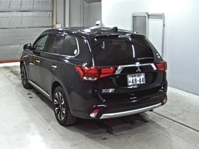 Mitsubishi OUTLANDER PHEV