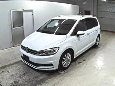 Volkswagen GOLF TOURAN