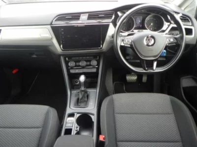 Volkswagen GOLF TOURAN