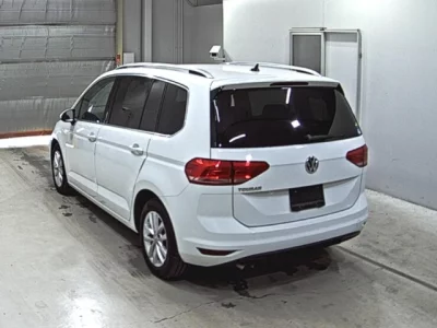 Volkswagen GOLF TOURAN