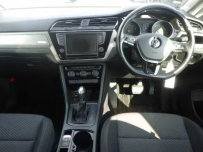 Volkswagen GOLF TOURAN