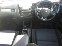Mitsubishi OUTLANDER лот № 5589 оценка 4.5  с аукциона в Японии 2