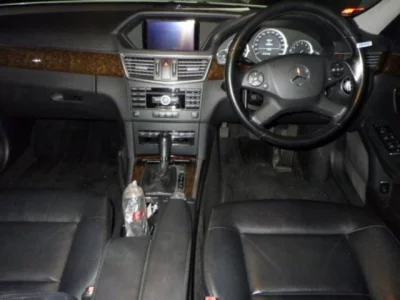 Mercedes-Benz E CLASS WAGON