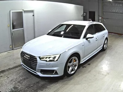 Audi A4  с аукциона в Японии