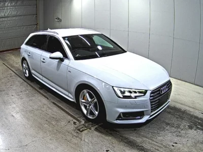 Audi A4  с аукциона в Японии