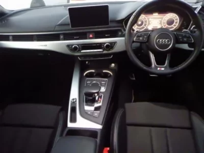 Audi A4  с аукциона в Японии