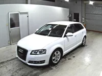 Audi A3 лот № 7130 оценка 4  с аукциона в Японии 3