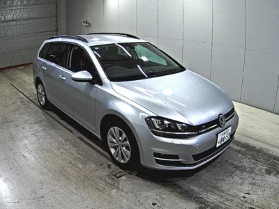 Volkswagen GOLF VARIANT