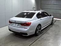 BMW 7-Series лот № 7143 оценка 4.5  с аукциона в Японии 4