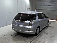 Honda FIT SHUTTLE лот № 2203 оценка 3.5  с аукциона в Японии 4