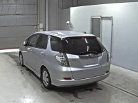 Honda FIT SHUTTLE лот № 2203 оценка 3.5  с аукциона в Японии 1