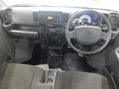 Mitsubishi MINICAB VAN
