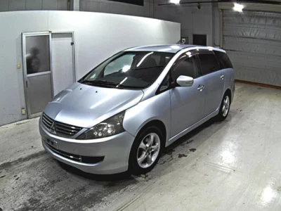 Mitsubishi GRANDIS