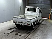 Daihatsu HIJET TRUCK лот № 2231 оценка 3.5  с аукциона в Японии 4