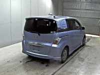 Honda FREED лот № 2244 оценка 4  с аукциона в Японии 4