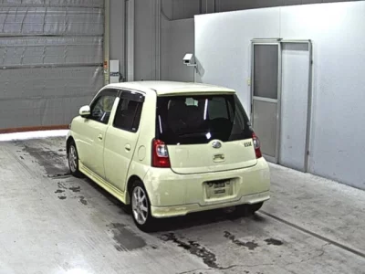Daihatsu Esse