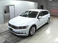 Volkswagen PASSAT VARIANT лот № 1437 оценка 4  с аукциона в Японии 3