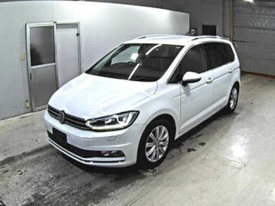 Volkswagen GOLF TOURAN