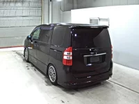 Toyota VOXY лот № 2283 оценка 3.5  с аукциона в Японии 1