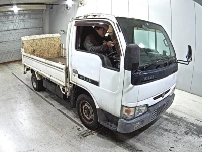 Nissan ATLAS  с аукциона в Японии