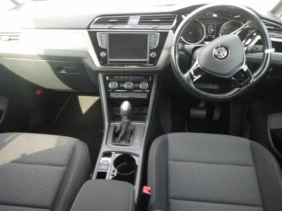Volkswagen GOLF TOURAN