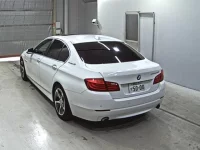 BMW 5-Series лот № 3374 оценка 4  с аукциона в Японии 1
