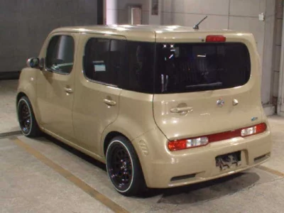 Nissan CUBE