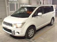 Mitsubishi DELICA D5 лот № 8106 оценка R  с аукциона в Японии 3