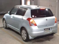 Suzuki SWIFT лот № 8028 оценка 3  с аукциона в Японии 1