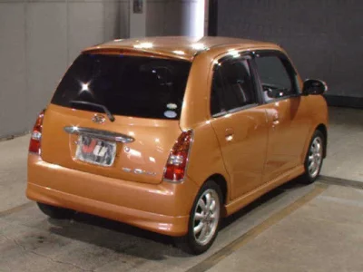 Daihatsu MIRA