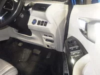 Toyota MIRAI лот № 8189 оценка R  с аукциона в Японии 6