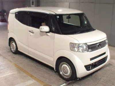 Honda N BOX SLASH