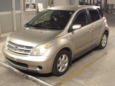 Toyota IST