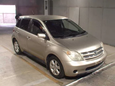 Toyota IST