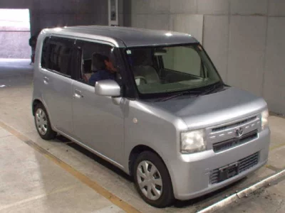Toyota PIXIS SPACE