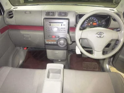 Toyota PIXIS SPACE