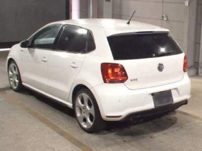 Volkswagen POLO  с аукциона в Японии