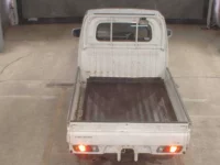 Mitsubishi MINICAB TRUCK лот № 8331 оценка 3.5  с аукциона в Японии 5