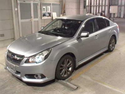 Subaru LEGACY B4  с аукциона в Японии
