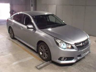 Subaru LEGACY B4  с аукциона в Японии
