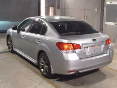 Subaru LEGACY B4  с аукциона в Японии